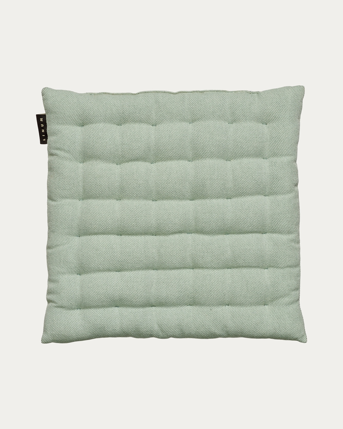 Produktbild helles eisgrün PEPPER Sitzkissen aus weicher Baumwolle mit Füllung aus recyceltem Polyester von LINUM DESIGN. Größe 40x40 cm.
