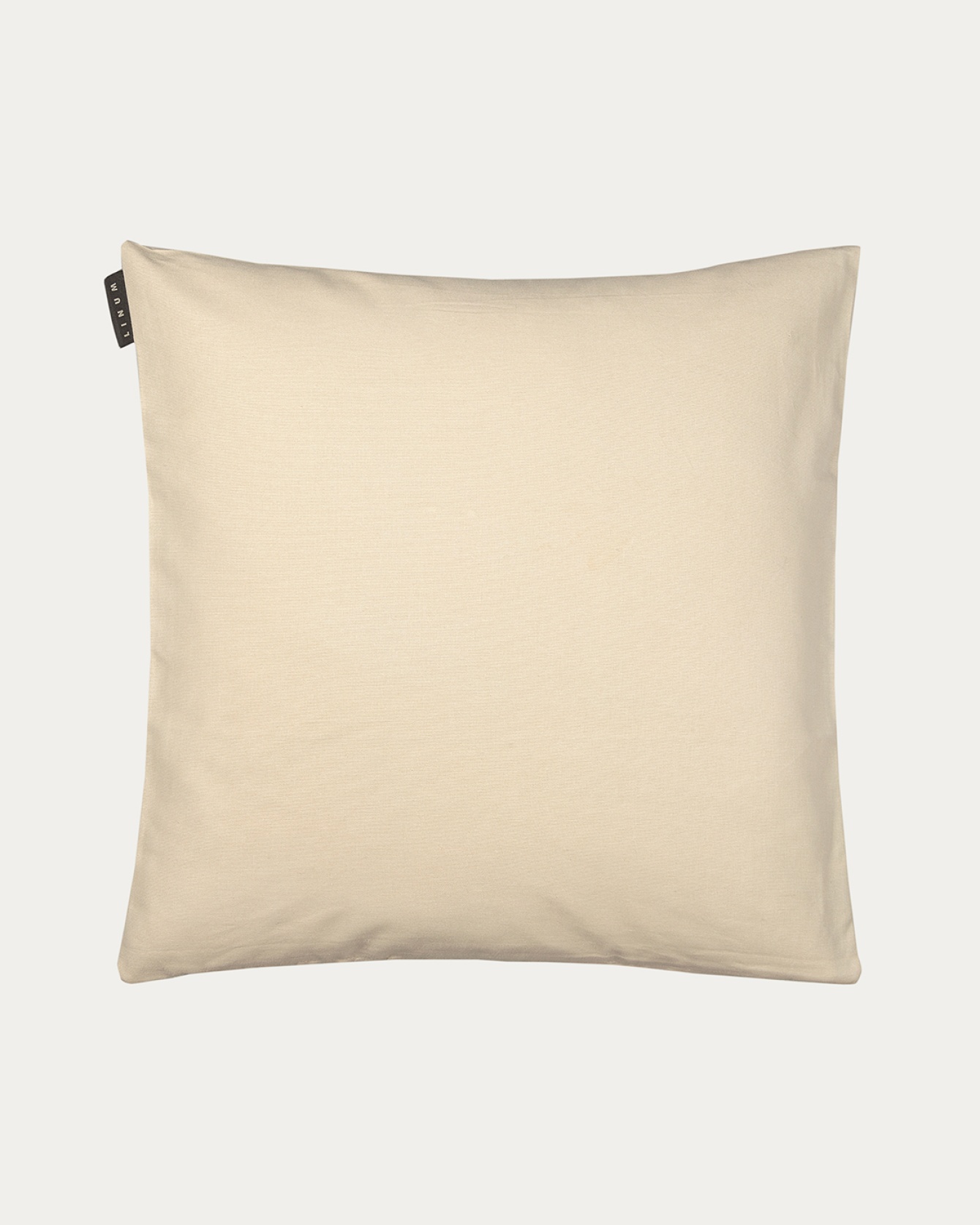 Produktbild warmes beige ANNABELL Kissenhülle aus weicher Baumwolle von LINUM DESIGN. Größe 50x50 cm.