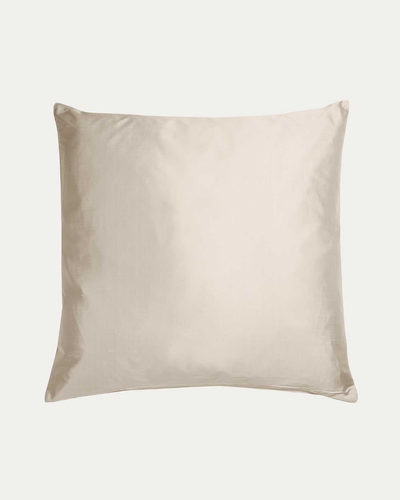 Product image light beige SILK cushion cover made of 100% dupion silk that gives a nice lustre from LINUM DESIGN. Size 50x50 cm.
